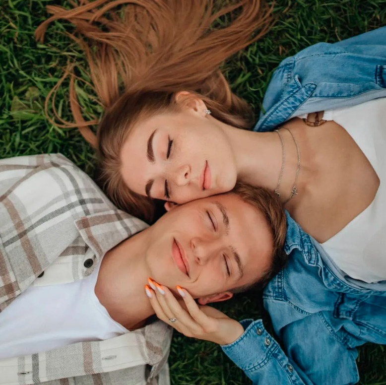 Дмитрий любит тебя, Александра!